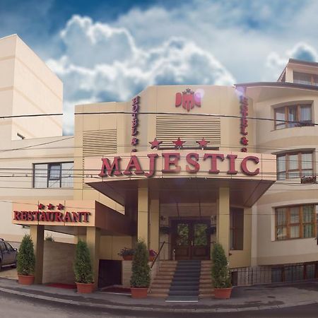 Hotel Majestic ياش المظهر الخارجي الصورة